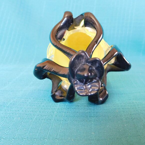 Yellow and black art glass vase near mint condition - Picture 4 of 5